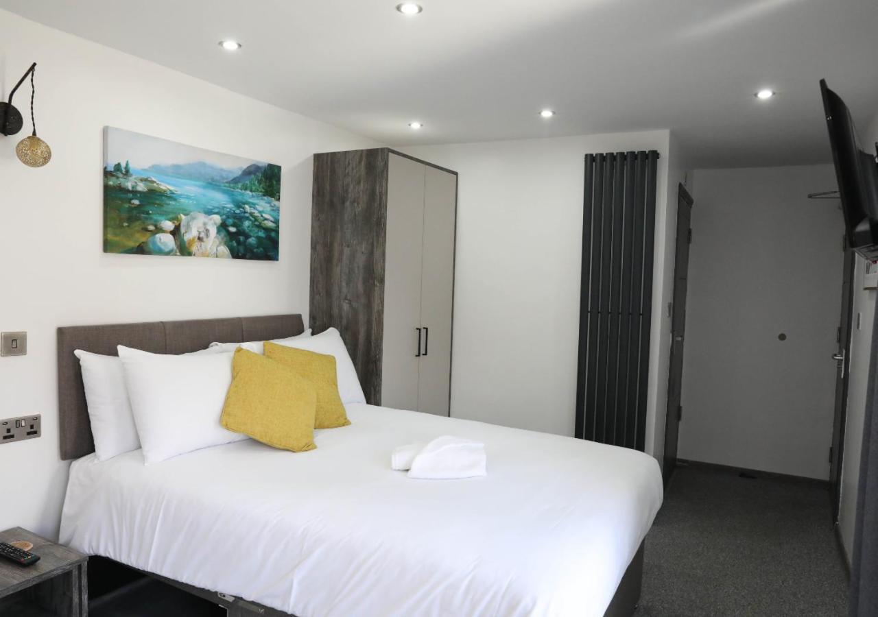 Cb Stays - Private Rooms With Ensuite And Kitchenette In Peterborough Exterior foto